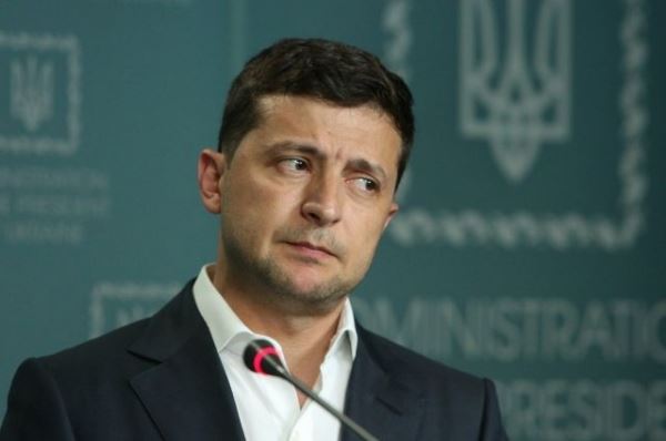 Экс-секретарь СНБО отметил негативное влияния на Зеленского его окружения