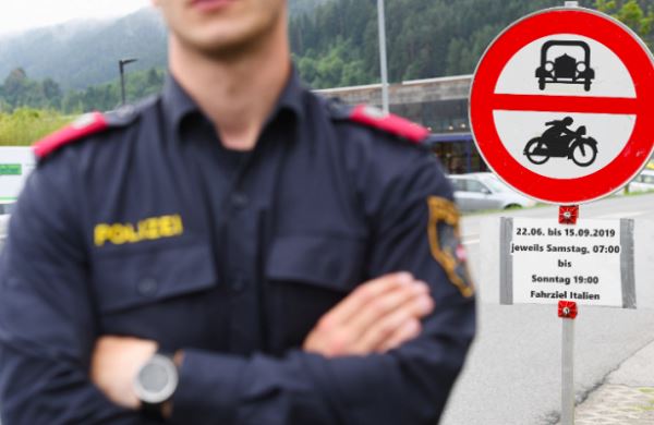 <br />
СМИ: в Австрии подросток убил пять человек<br />
