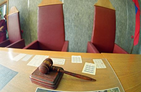 Сразу три судьи ушли в отставку в Солнцевском районном суде Москвы