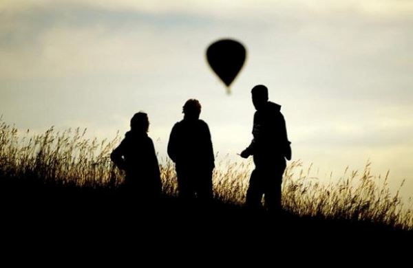 <br />
Смертельный полет матери и сына на воздушном шаре попал на видео<br />
