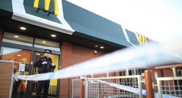 <br />
Полиция задержала напавшего на McDonald’s разбойника в Москве<br />
