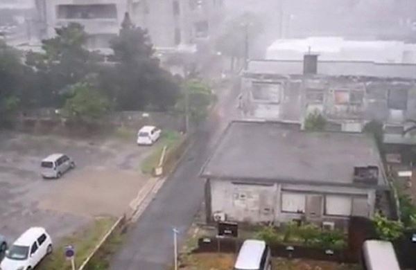 <br />
Япония приходит в себя после удара стихии<br />
