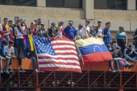 Гуайдо призвал венесуэльцев выйти на акцию протеста 16 ноября
