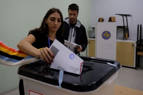 В Косове открылись избирательные участки на парламентских выборах